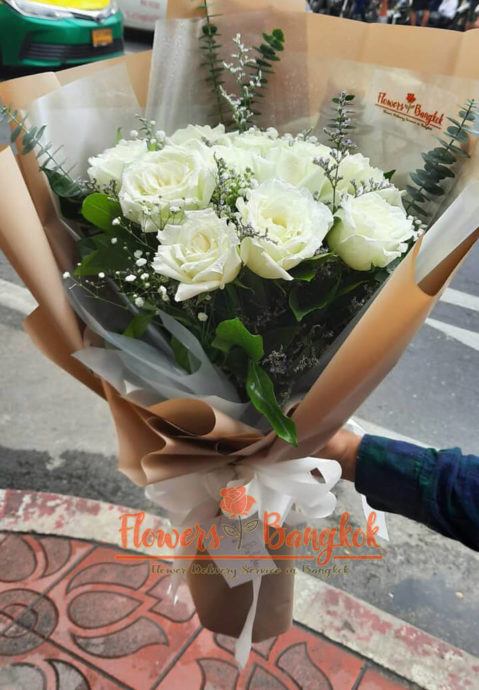 12 White Roses - Flower Delivery Bangkok