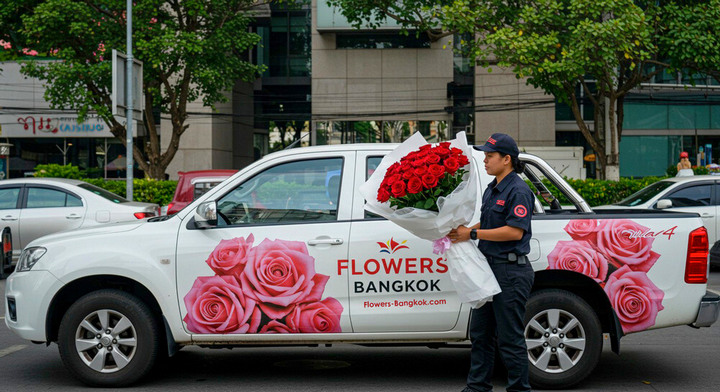 Flower delivery car from Flowers-Bangkok shop