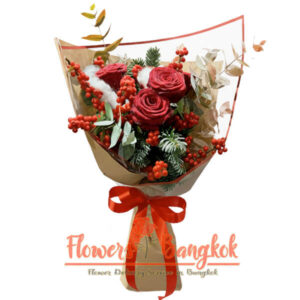 The Holly Kiss Christmas Bouquet - Flower delivery in Bangkok