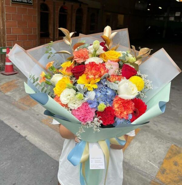 Vivid Blossoms bouquet - Image 2