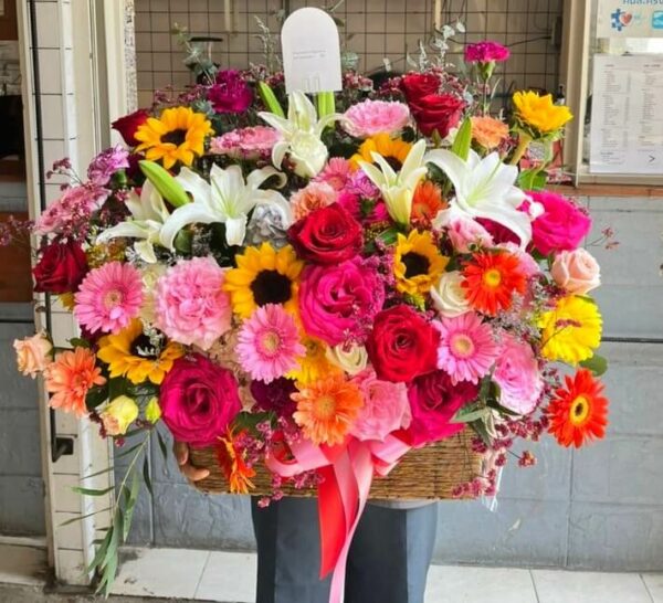 Flaming Feelings flower basket (original size) - Flower Delivery Bangkok