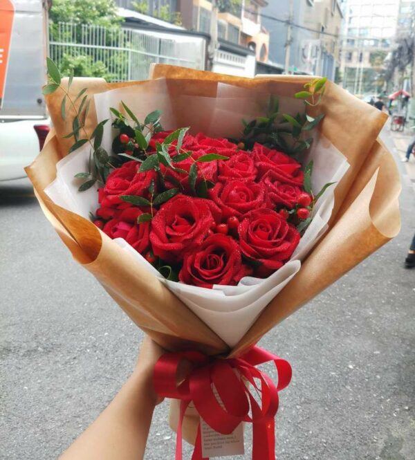 12 Red Rosrd bouquet from Flowers-Bangkok