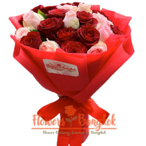 25 Red and Pink Roses bouquet - Flower delivery Bangkok