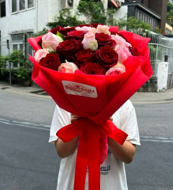 25 Red and Pink Roses bouquet - Flower delivery in Bangkok