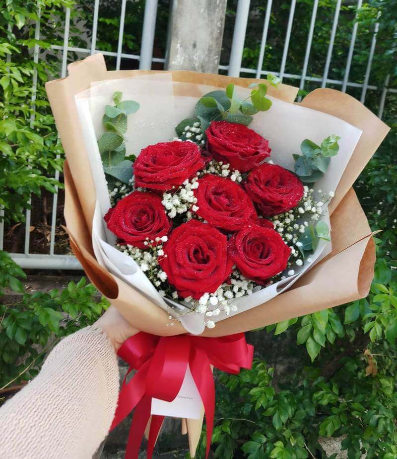 7 Red Roses bouquet (original size) - Flower Delivery Bangkok