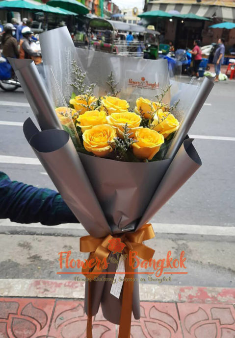 10 Yellow Roses - Flower delivery in Bangkok