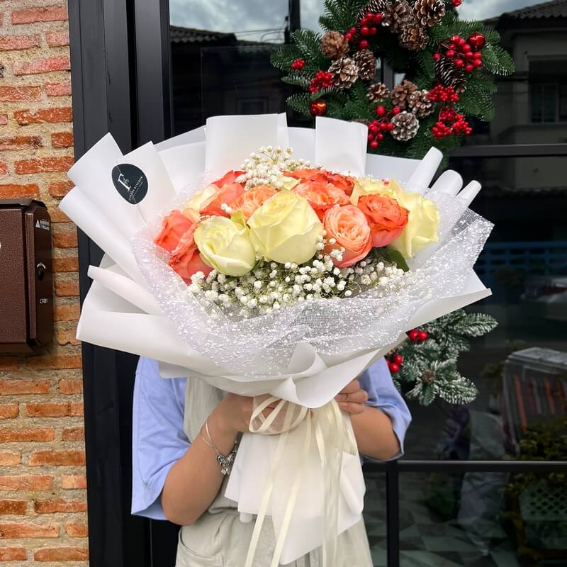 Bouquet 25 Orange and White Roses - Flowers-Bangkok