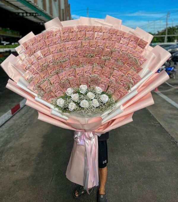 10 000 THB Money bouquet - Flower delivery in Bangkok