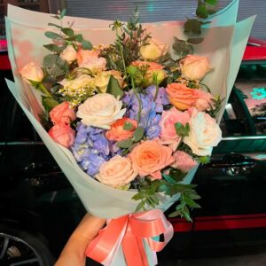 Flowers-Bangkok -Love's Palette bouquet of roses and hydrangea