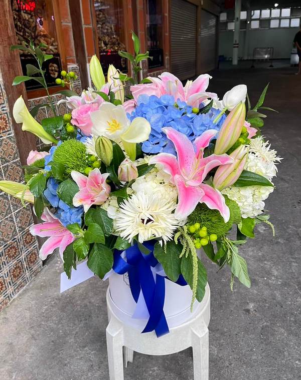 Pastel Garden flower box (XL) - Image 2