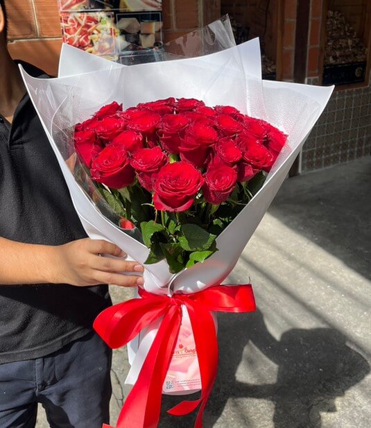 The Strong Love Bouquet(40 Red Roses from Flowers-Bangkok)