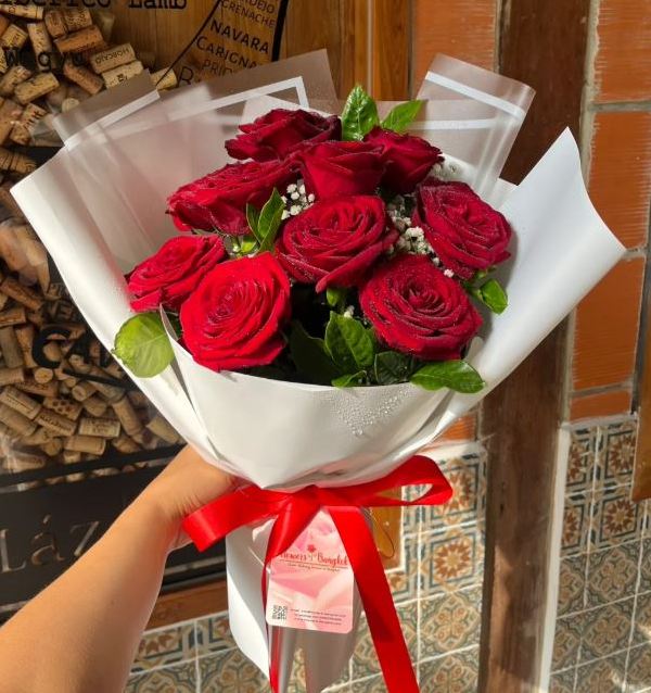 9 Red Roses bouquet from Flowers-Bangkok
